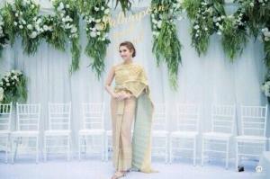 ชุดไทยเจ้าสาว ชุดไทยจักรพรรดิ์ เช่าที่แบมบี้ เวดดิ้ง ห้วยขวาง